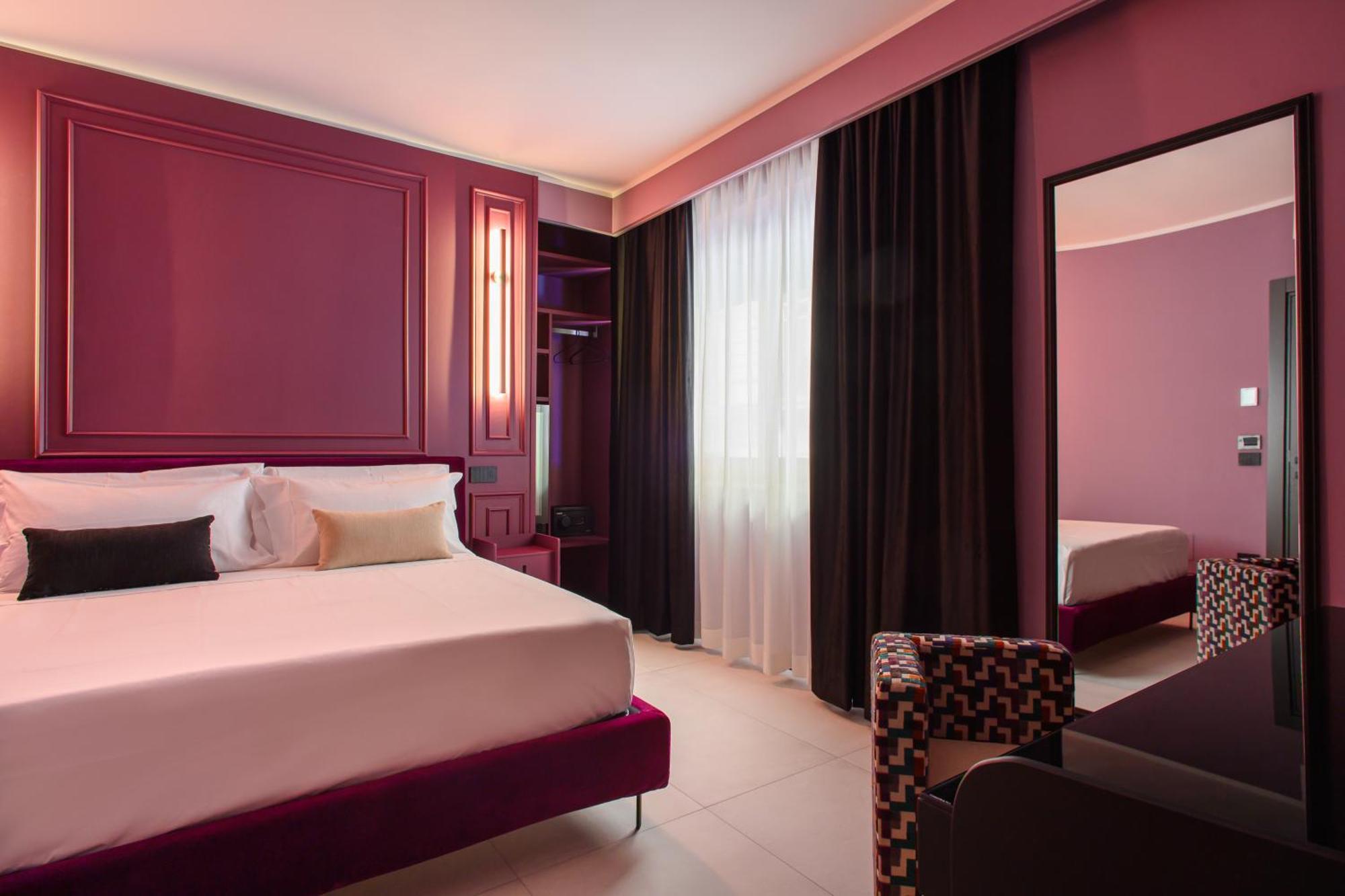 Welmy Napoli Hotel Exterior photo