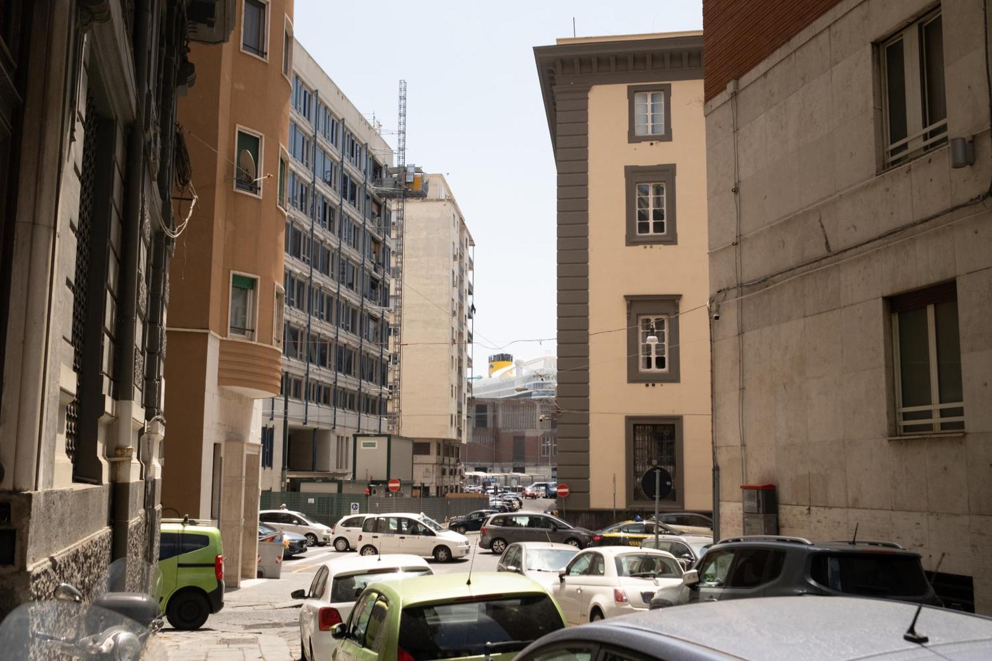 Welmy Napoli Hotel Exterior photo