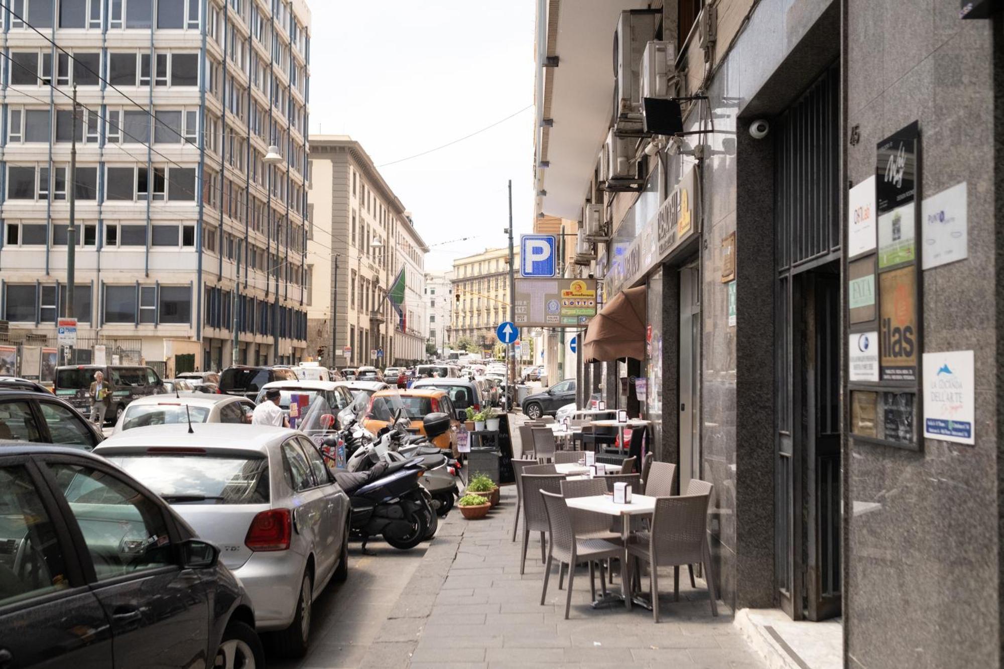 Welmy Napoli Hotel Exterior photo