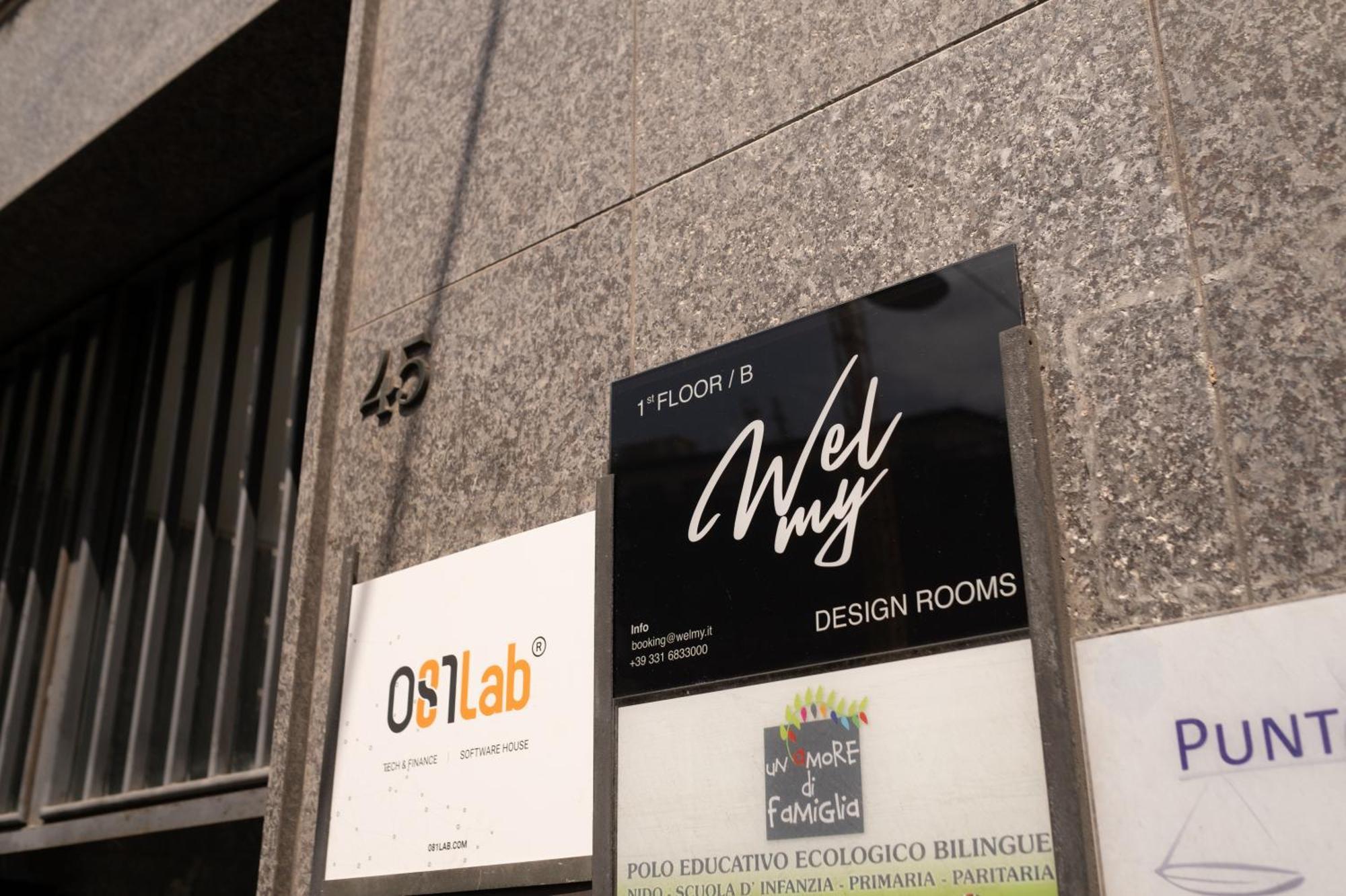 Welmy Napoli Hotel Exterior photo