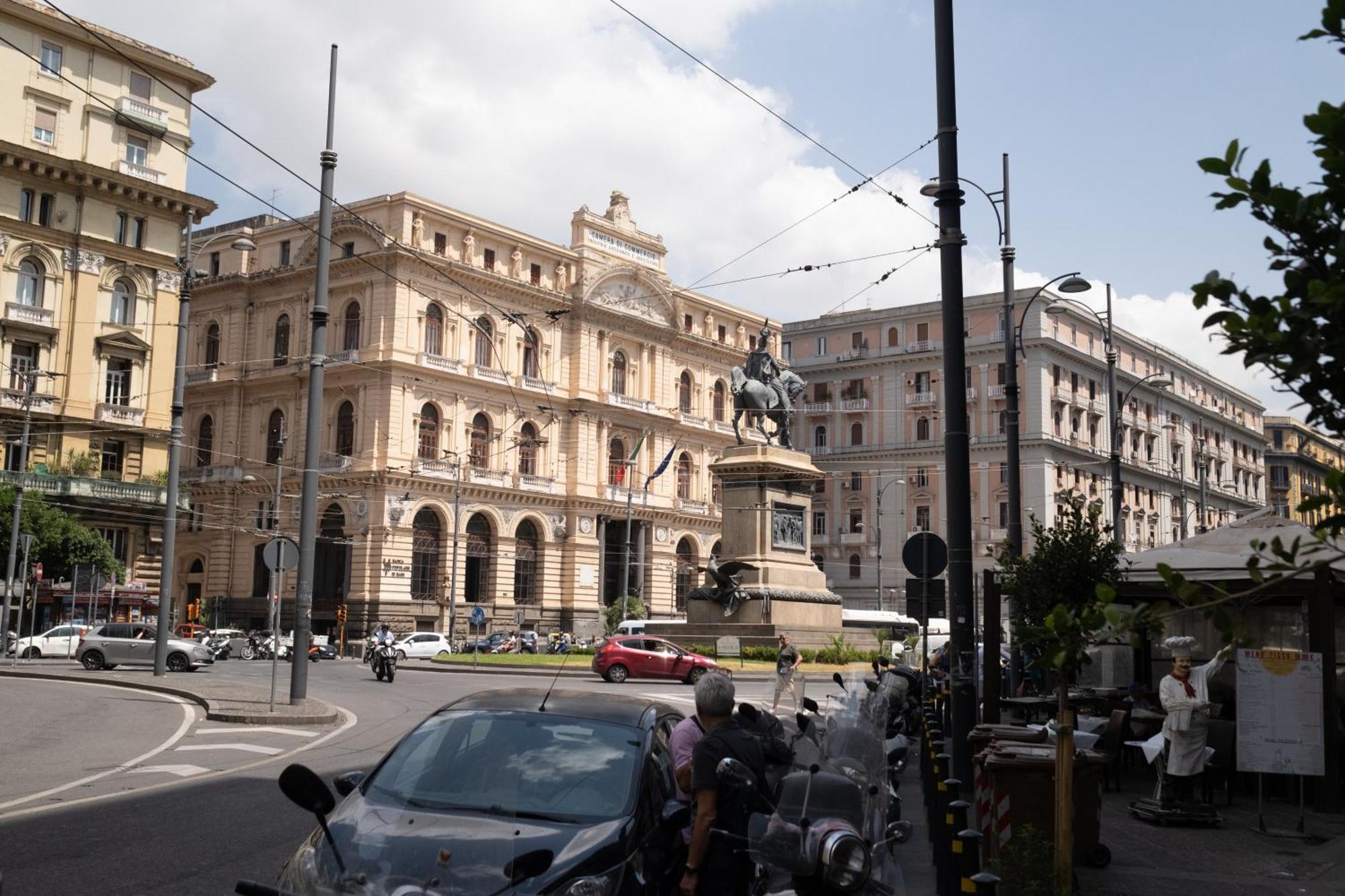 Welmy Napoli Hotel Exterior photo